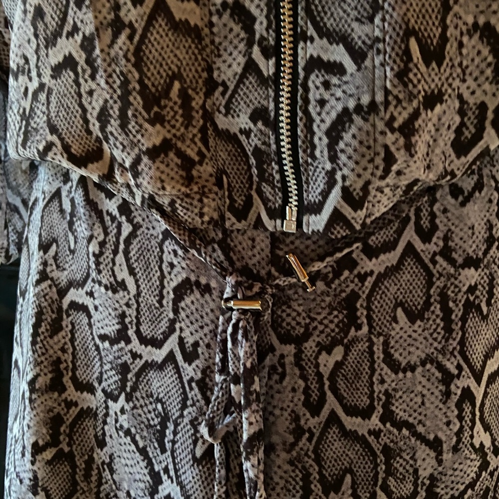 Matching Set - Picture 4 of 7